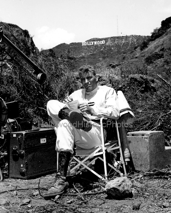 Burt Lancaster 1951 Ten Tall Men filmed in Bronson Canyon wm.jpg